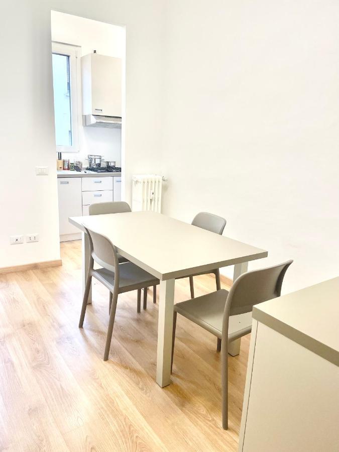 Camera Con Bagno Privato - Zona Bocconi Milan Exterior photo