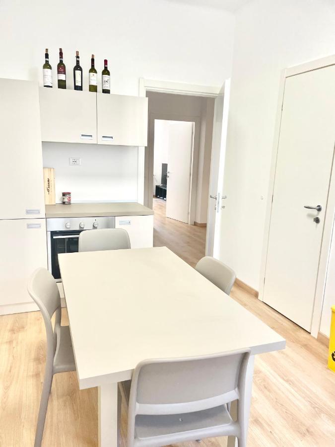 Camera Con Bagno Privato - Zona Bocconi Milan Exterior photo